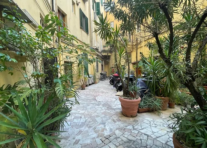 Casa Felicia, Sallustiano, Charm&quiet Near Borghese * Roma
